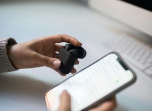 Bluetooth ausinių prijungimo problemos ir jų sprendimo būdai