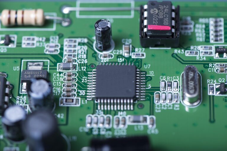 Material UI 6: React komponentai