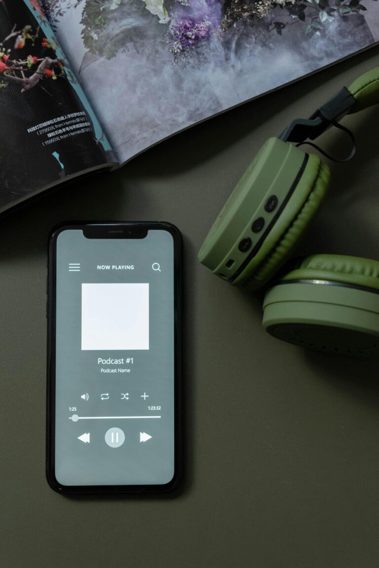 Muzikos atsisiuntimas į telefoną tiesioginę translacija prieš lokalus saugojimas