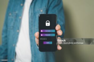 Slaptažodžių saugojimas telefone Chrome prieš Samsung Pass