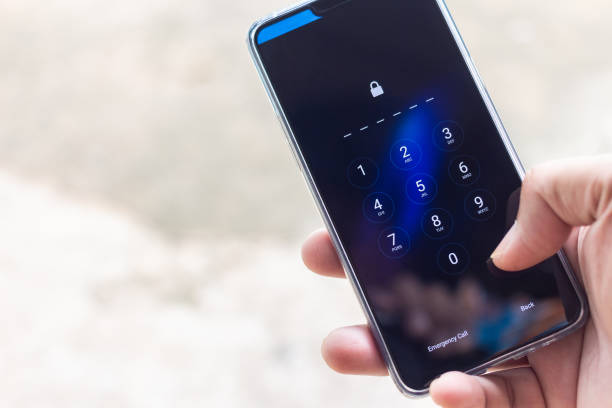 Telefono ekrano užrakto kodų saugumas biometrija prieš PIN