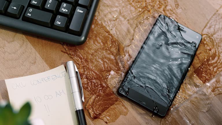 Telefonų atsparumo sertifikatai IP68 prieš MIL-STD