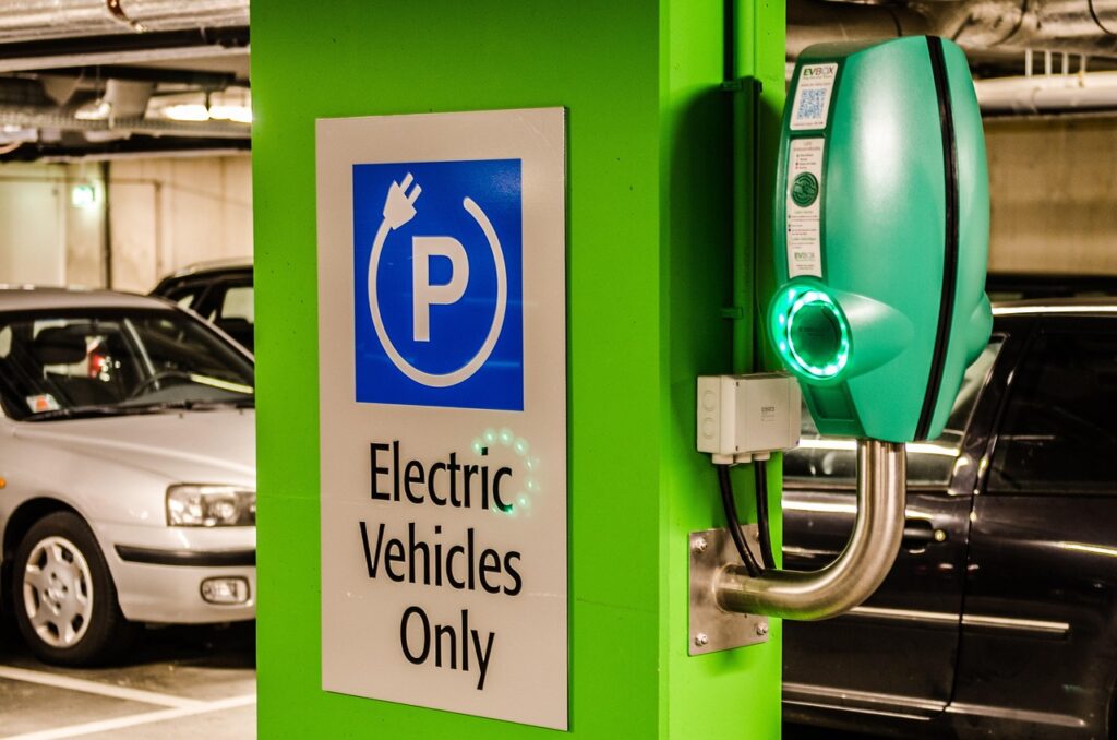 Elektrinės mašinos krovimo stotelės žemėlapis Lietuvoje
