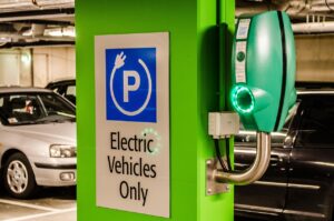 Elektrinės mašinos krovimo stotelės žemėlapis Lietuvoje