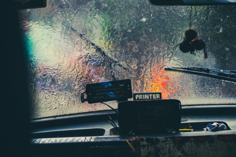 Geriausios dash cam kameros automobiliui 2026