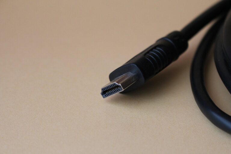 HDMI 2.1 vs DisplayPort 2.1: kuris geresnis