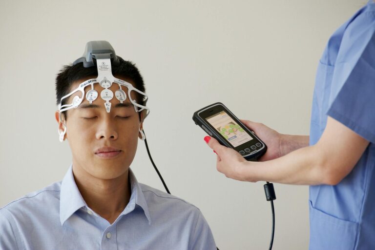 Neuralink implantai: pirmos patirtys