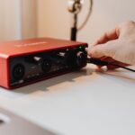 Audio interface pradedantiesiems: Focusrite vs Universal Audio
