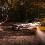 Šlapi keliai ir šaltos naktys: kada „BMW” automobiliui reikia daugiau priežiūros?