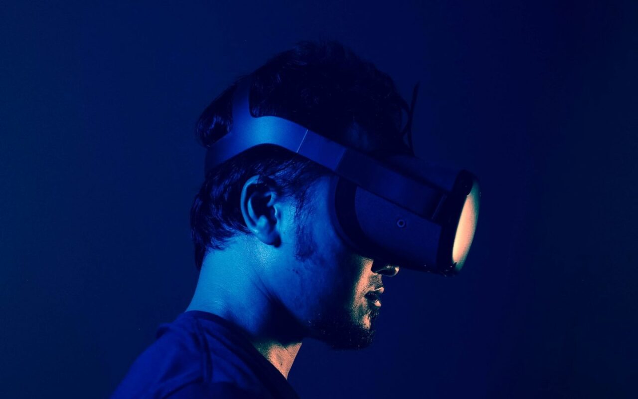 „Google“ pristatė Genie 4: modelis kuria interaktyvius pasaulius realiu laiku ir generuoja garsą