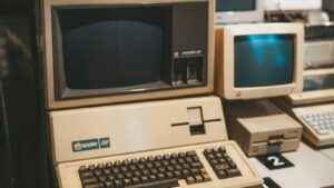 Ispanijos muziejus sukūrė Cray-1 kopiją iš 30 senų „Mac Mini“ kompiuterių, pasiekiančią 1,3 teraflopso